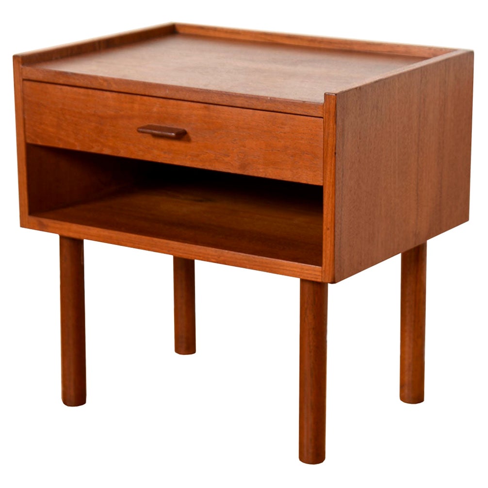 Danish Teak Nightstand / End Table with Finished Backside by Hans Wegner For Sale