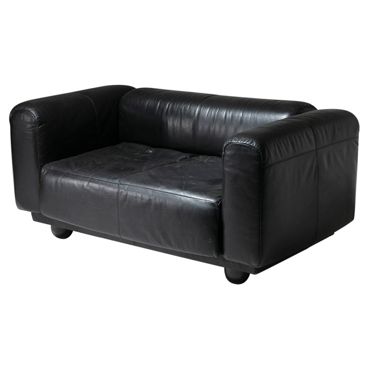 "Living" Leather Sqquared Settee by Bensiger and Verm for Costi, Italy, 1980s For Sale