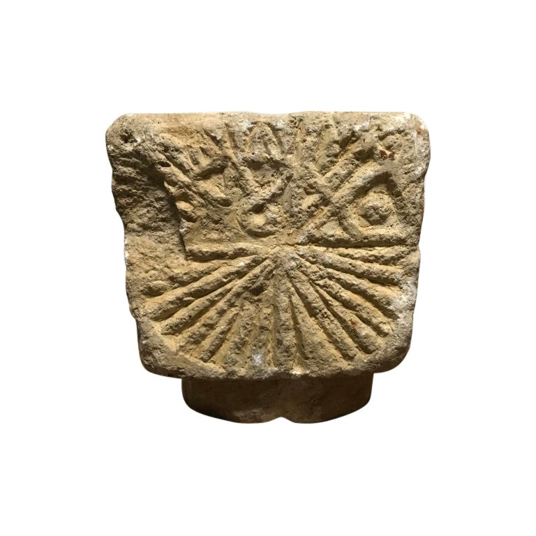 Zypriot, byzantinischer Kalkstein-Mortar mit handgeschnitzter abstrakter Dekoration im Angebot