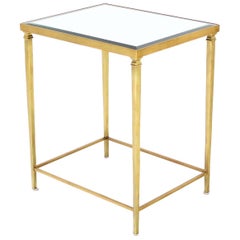Table d'appoint en laiton massif à pieds fuselés et plateau en verre biseauté avec miroir