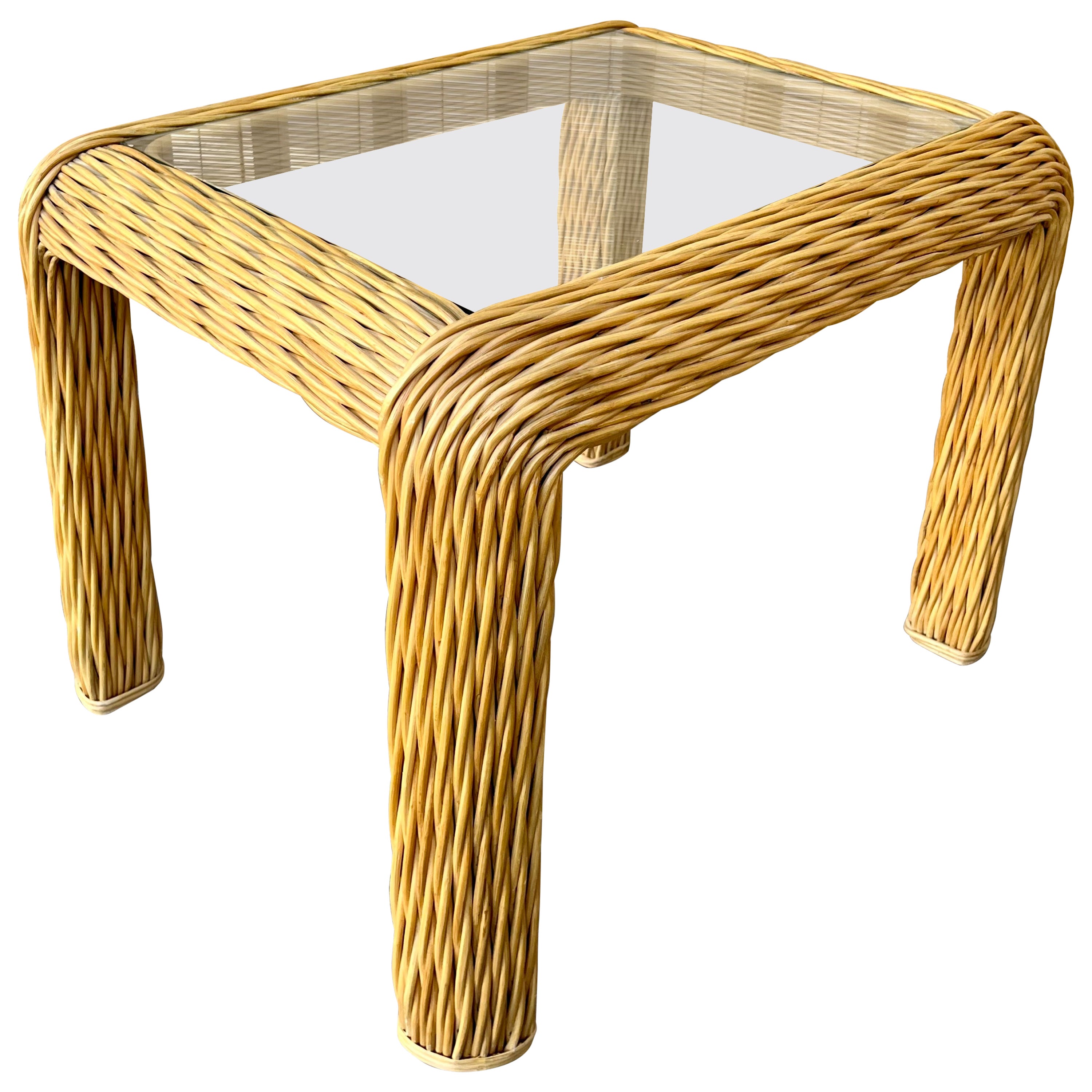 1980s Coastal Style Braided Pencil Reed Rattan Side Table For Sale