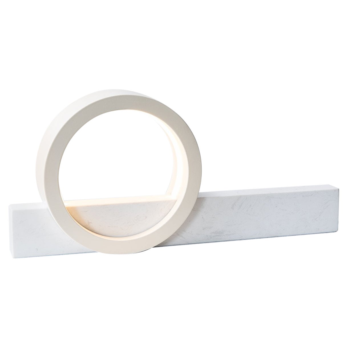 Kompositions-Tischleuchte aus weißem Marmor 'LED' im Angebot