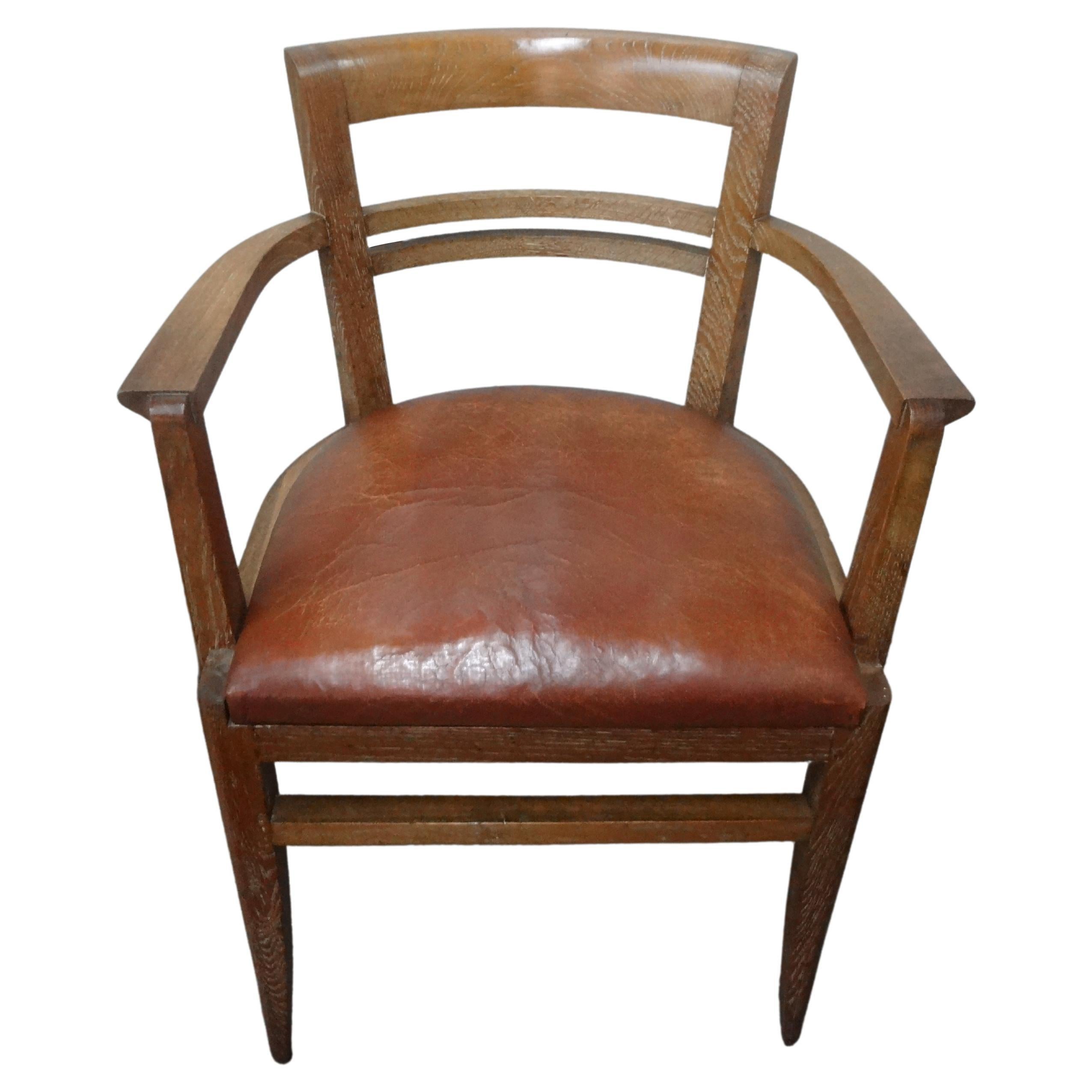 Chaise de bureau Art Déco française en chêne cérusé attribuée à Andre Sornay en vente
