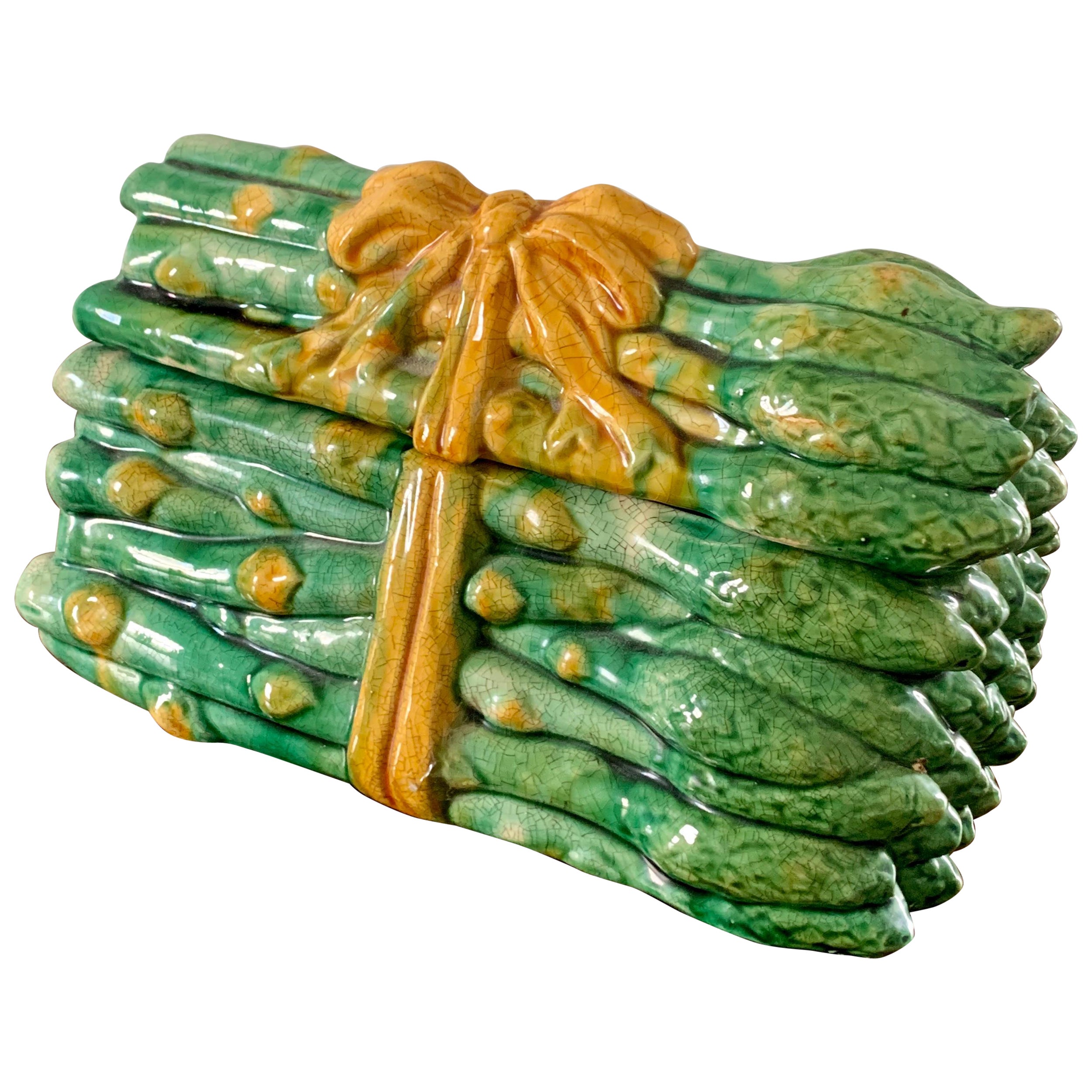 Majolica Ceramic Trompe l'Oeil Asparagus Covered Box For Sale