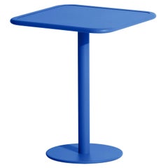 Petite table de salle à manger carrée Bistro Week-end en aluminium bleu de Friture, 2017