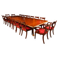 Ancienne table de salle à manger irlandaise Regency à deux piliers 19ème siècle et 18 chaises de salle à manger