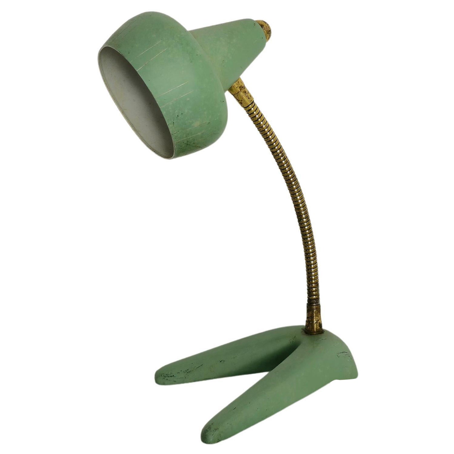 Table lamp with 1 E14 light in green enamelled aluminum with bipod base and adjustable diffuser. Made in Italy in the 50s.



Diffuser diameter: 8cm. Weight: 0.360 grams.


Note: We try to offer our customers an excellent service even in shipments