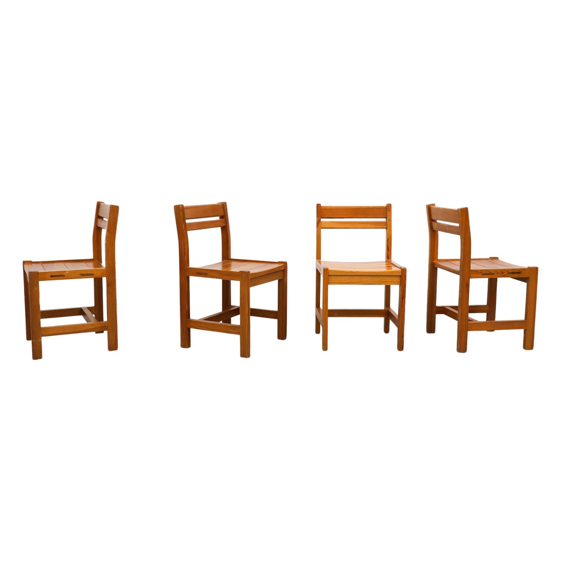 Set di 4 sedie da pranzo a doghe in pino Tapiovaara di Lundia con struttura a cubo in vendita