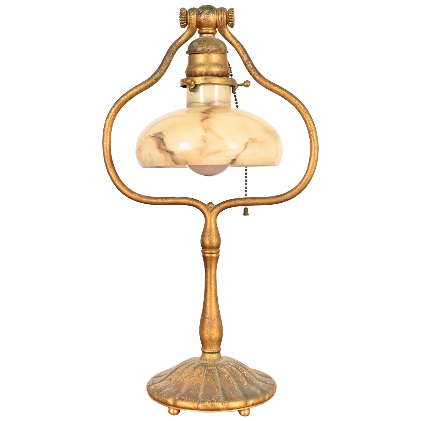 Tiffany Studios New York lampe de bureau à harpe en bronze doré, vers 1910