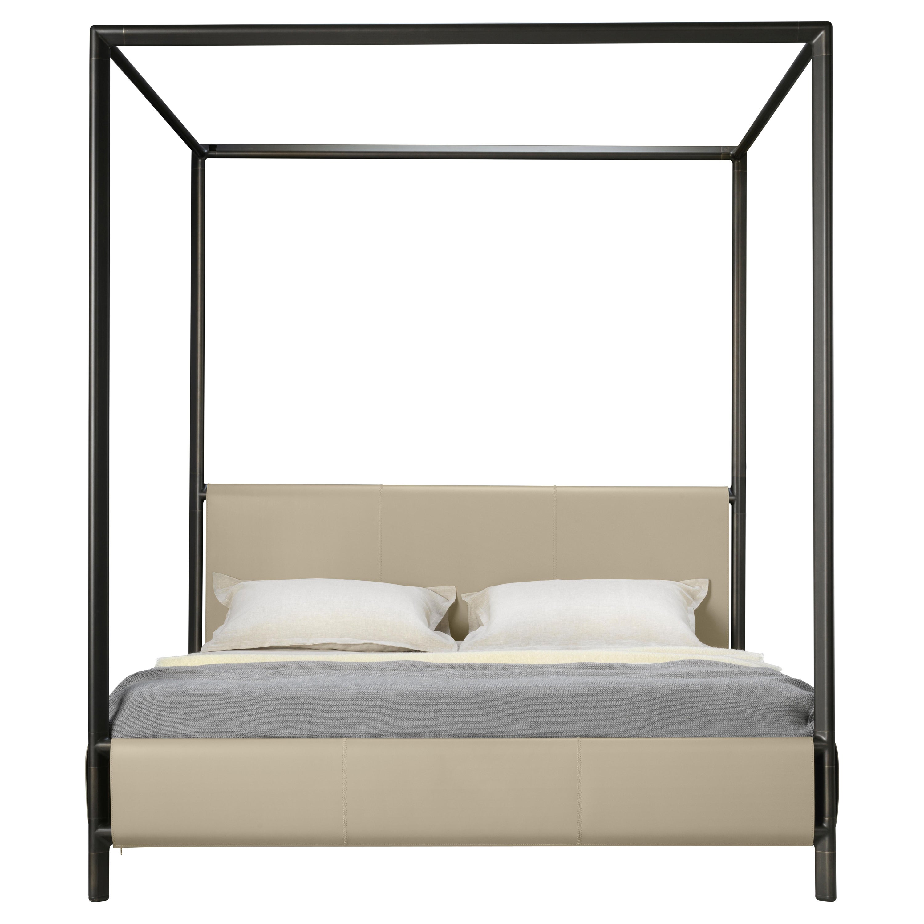 Frame Canopy Bed, Hardleather Nocciola, Burnished Brass Structure, Made in Italy For Sale