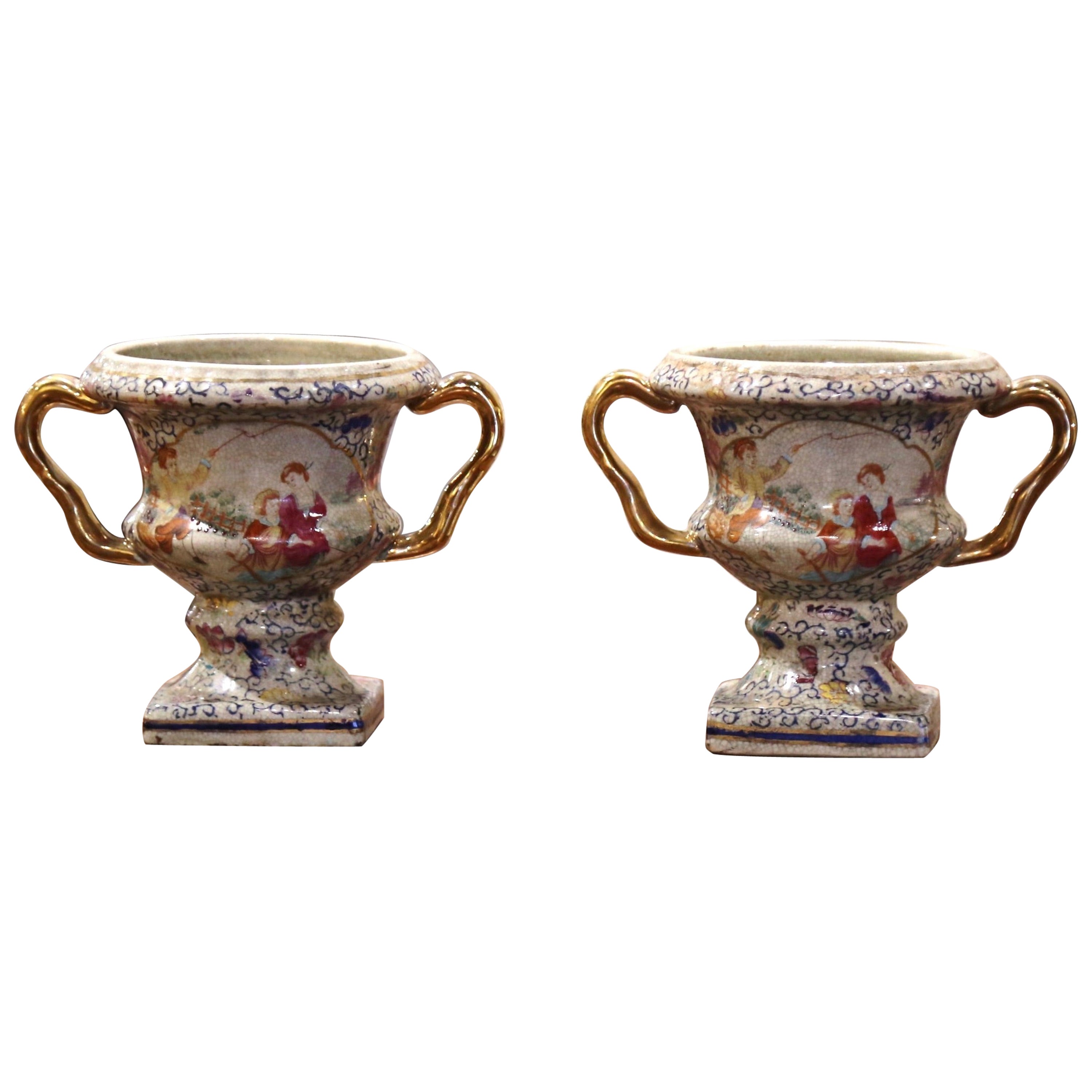 Pair of Midcentury Porcelain Chinese Urns For Sale
