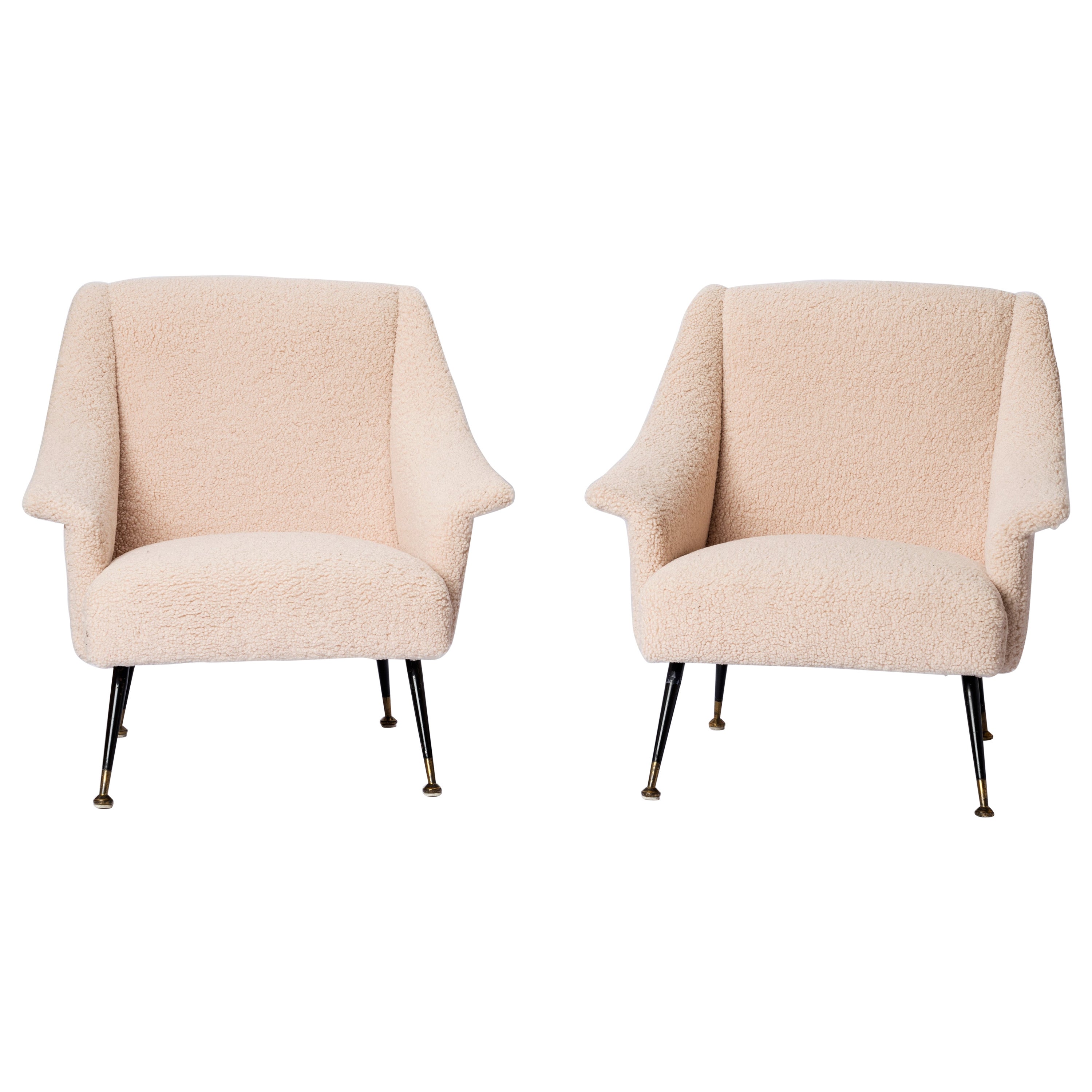 Pair of Creme Bouclé Italian Armchairs with Black and Brass Feet, Italy, 1960s For Sale