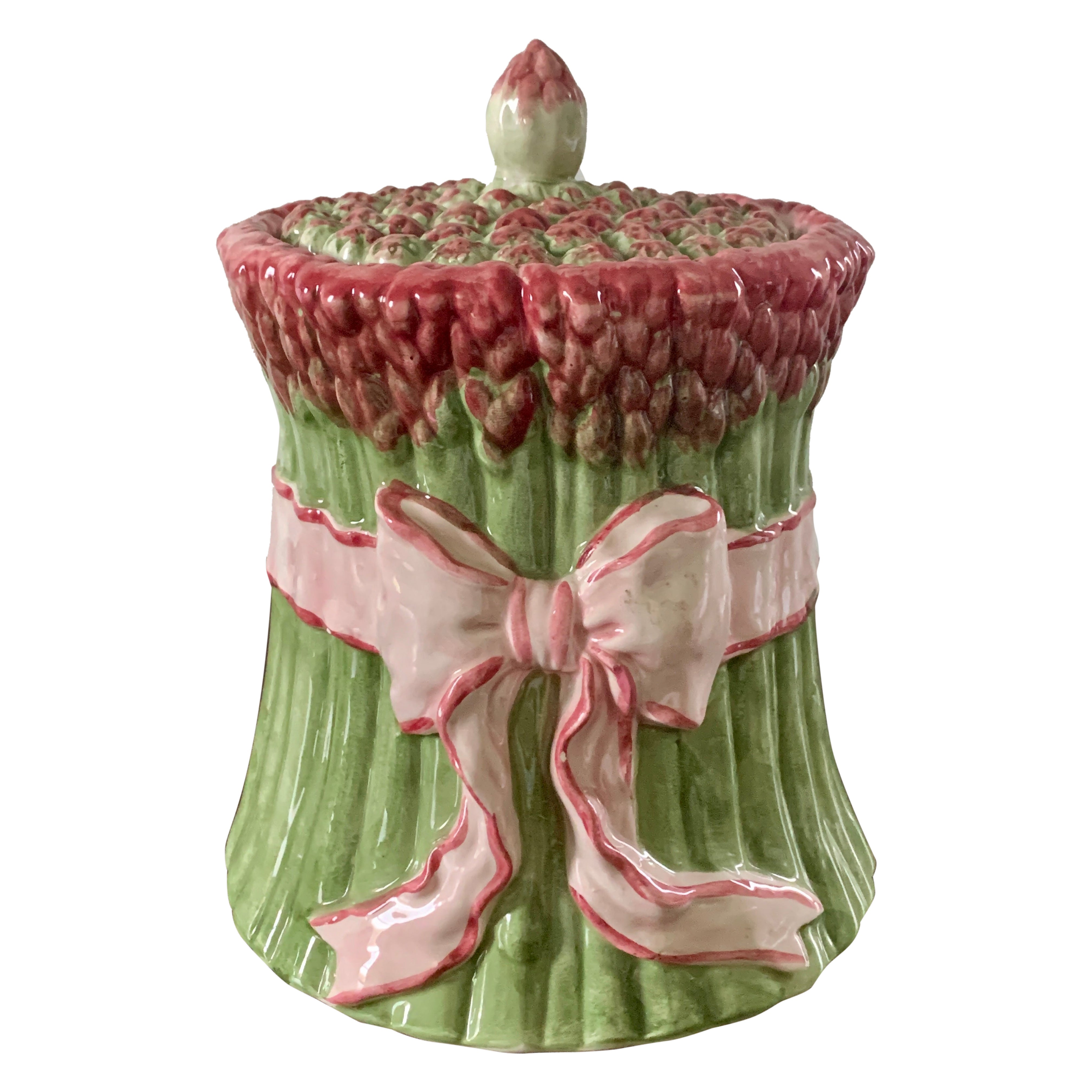 Majolica Ceramic Trompe L'oeil Asparagus Covered Box For Sale