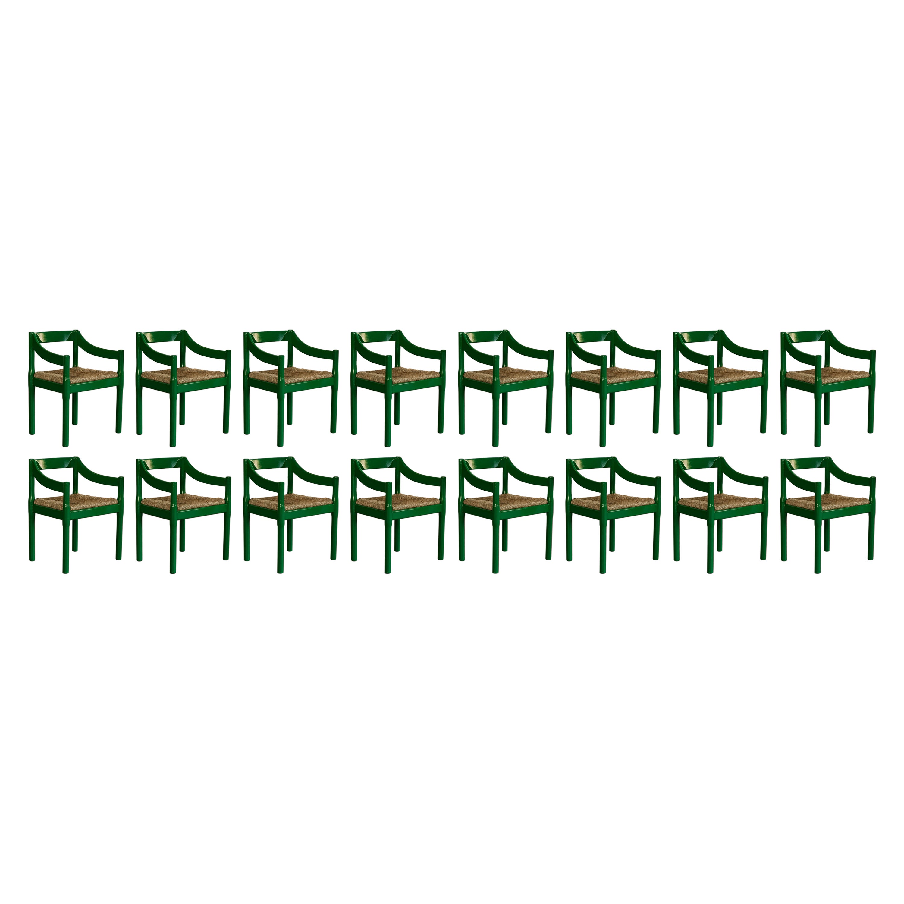 Vico Magistretti "Carimate" Dining Chairs for Cassina, 1960, Set of 16 For Sale