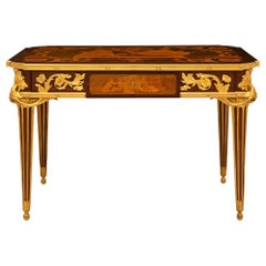 Table d'appoint/bureau Louis XVI du 19ème siècle attribuée à Beurdeley