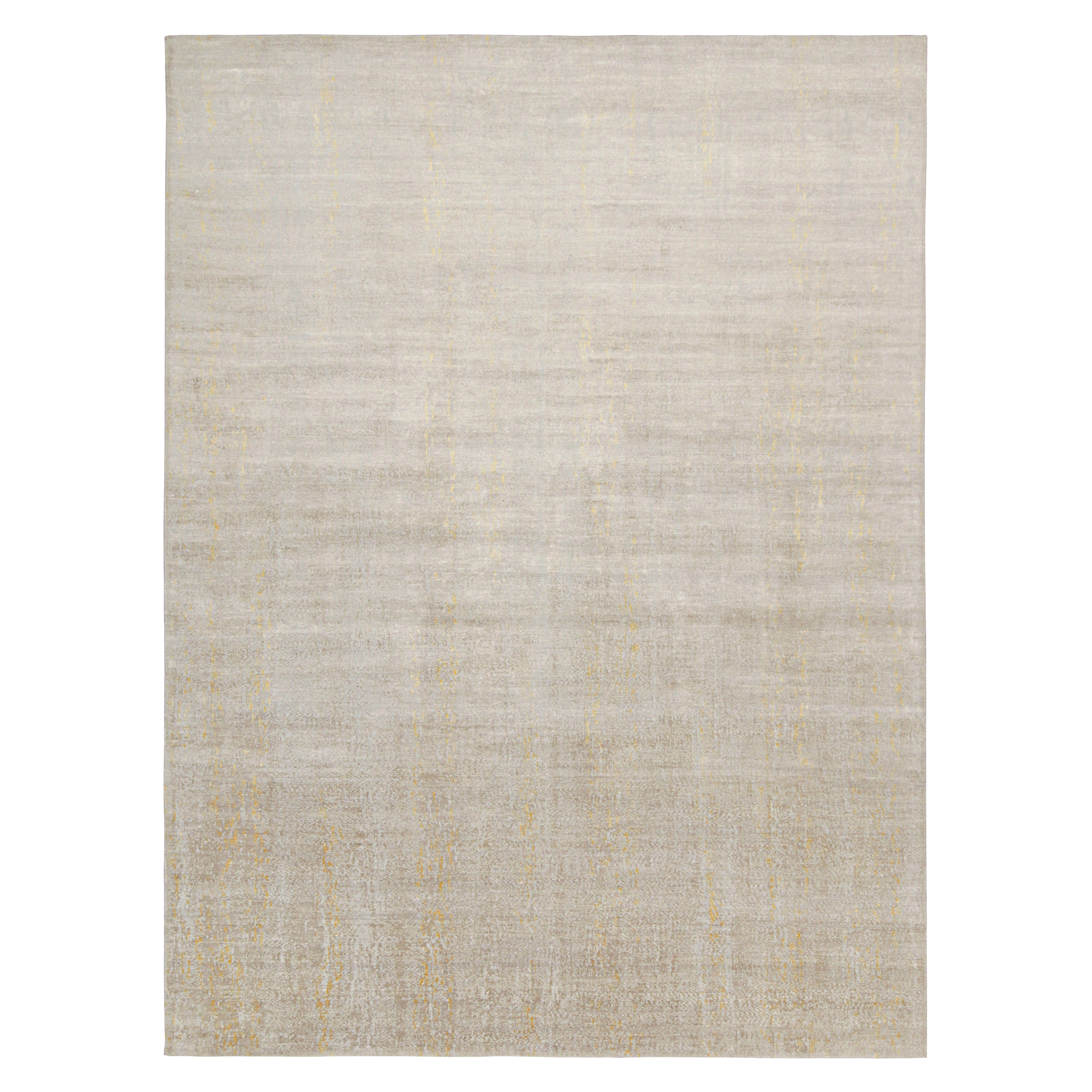 Tapis abstrait moderne de Rug & Kilim en argent et or en vente