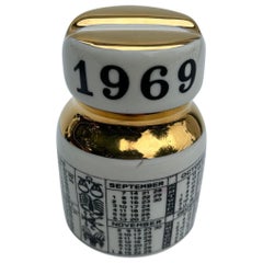 Vintage 20th Century Fornasetti Milano Happy 1969 Paperweight Calendar Porcelain Gilt