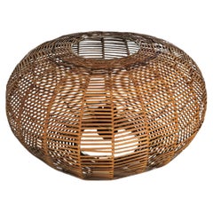 Lampada da tavolo in rattan smaltato Illuminazione Design italiano del Medioevo anni '70