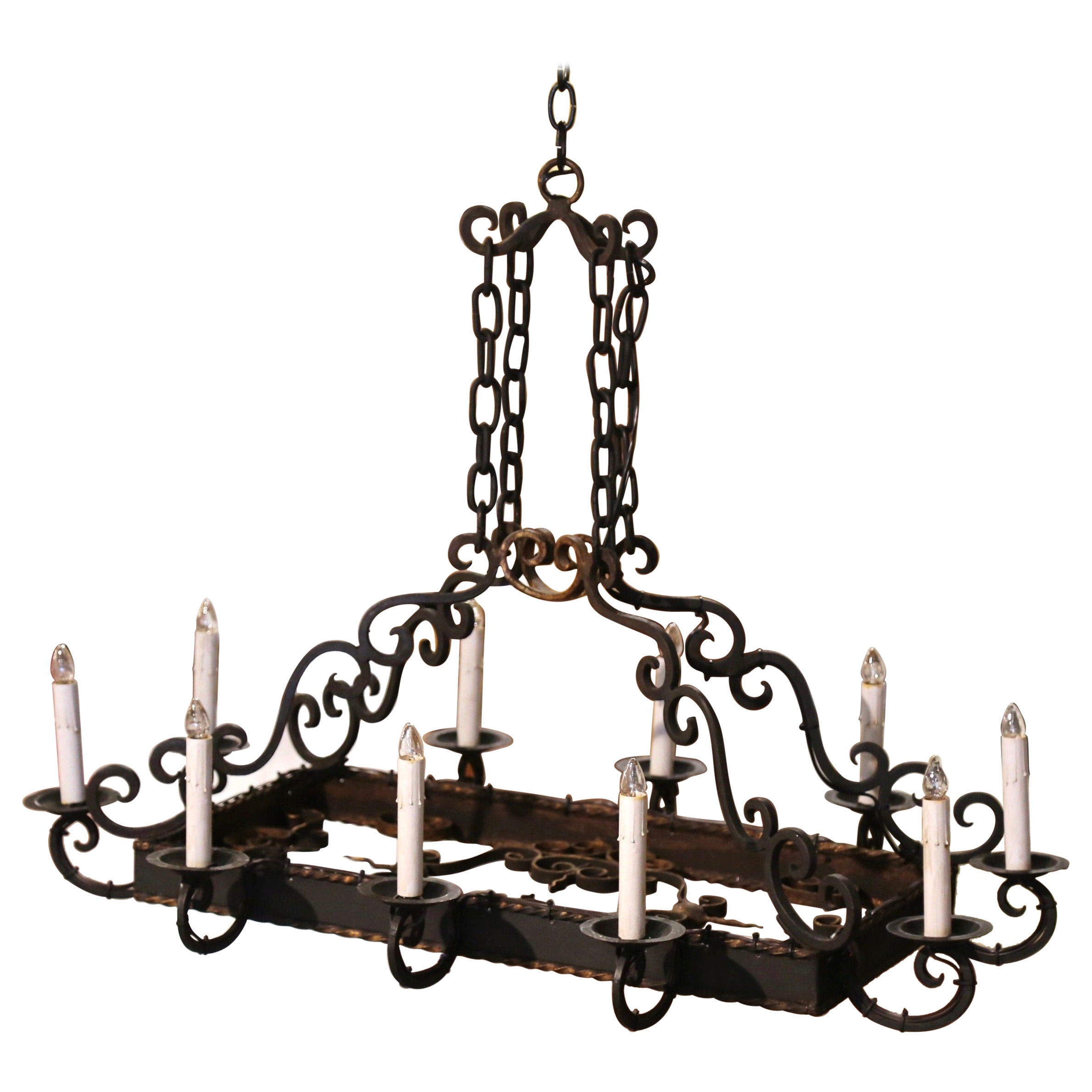 Early 20th Century French Gothic Flat Bottom Iron Ten-Light Chandelier For Sale