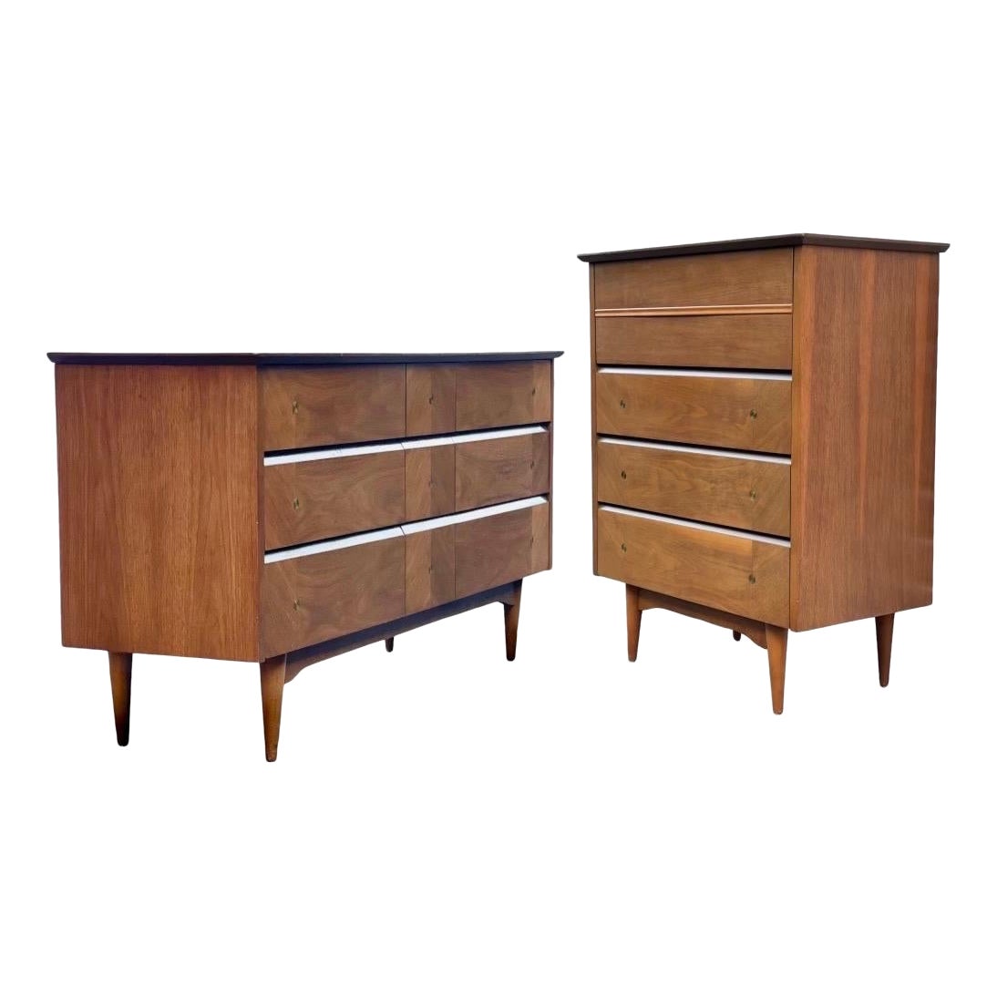 Vintage Mid-Century Modern Dresser Set. Dovetail Drawers