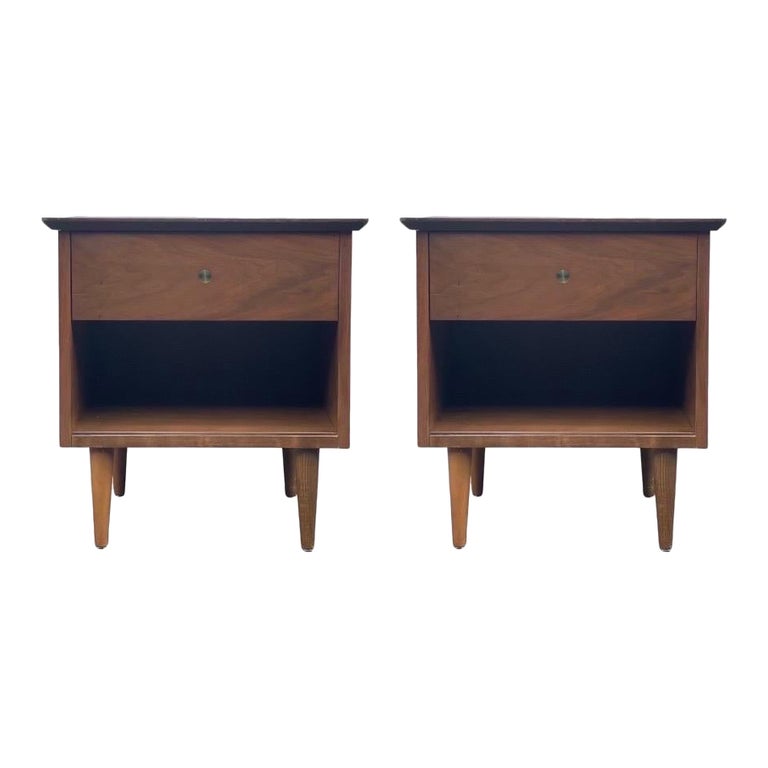 Vintage MidCentury Modern End Table Set For Sale at 1stDibs