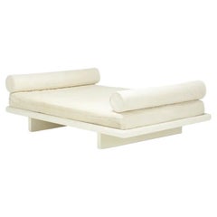 Lit de jour double en laque blanche, The Modernity, années 1990, Whiting
