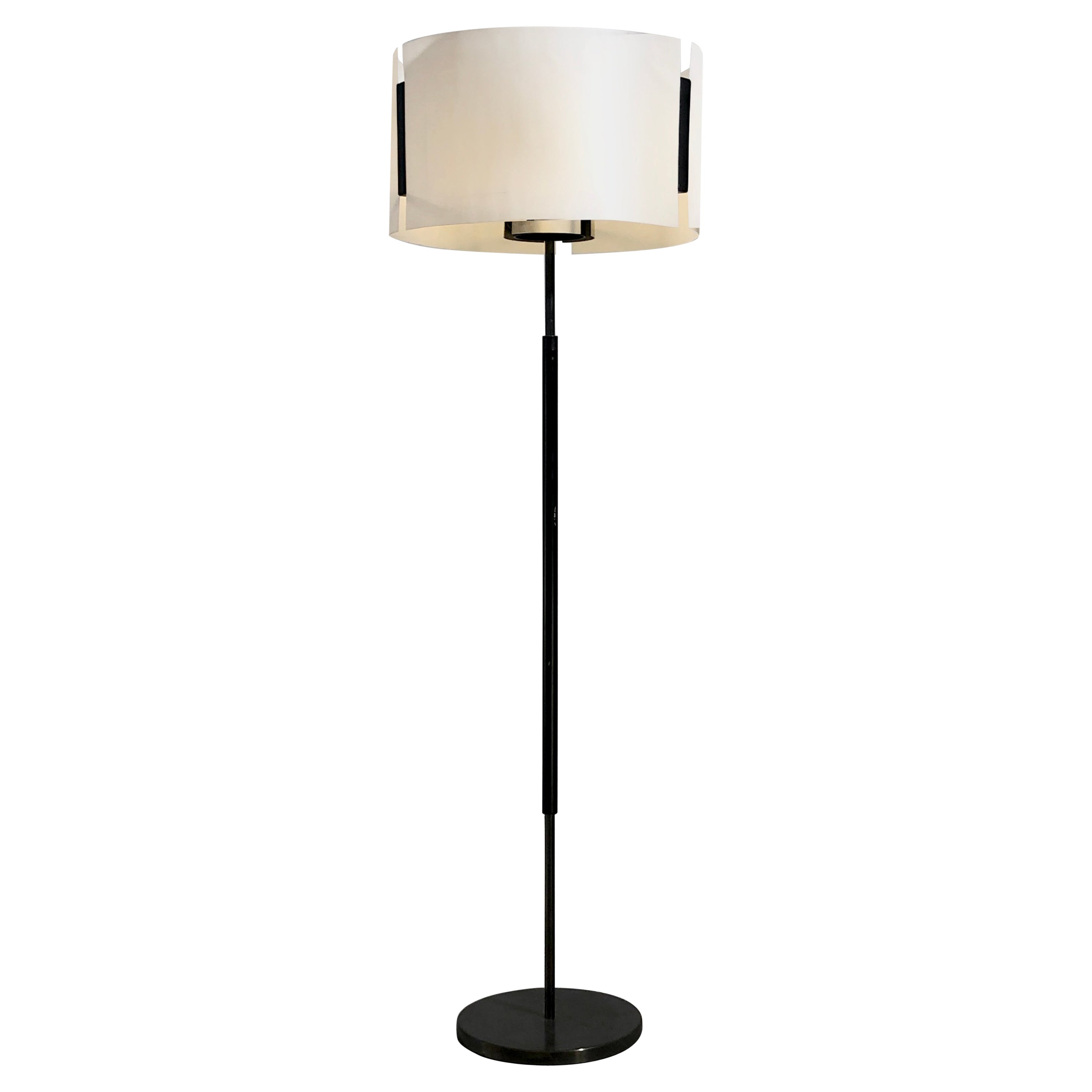 A MID-CENTURY-MODERN MODERNIST FLOOR LAMP by OSTUNI & FORTI, O-LUCE, Italy, 1960 For Sale