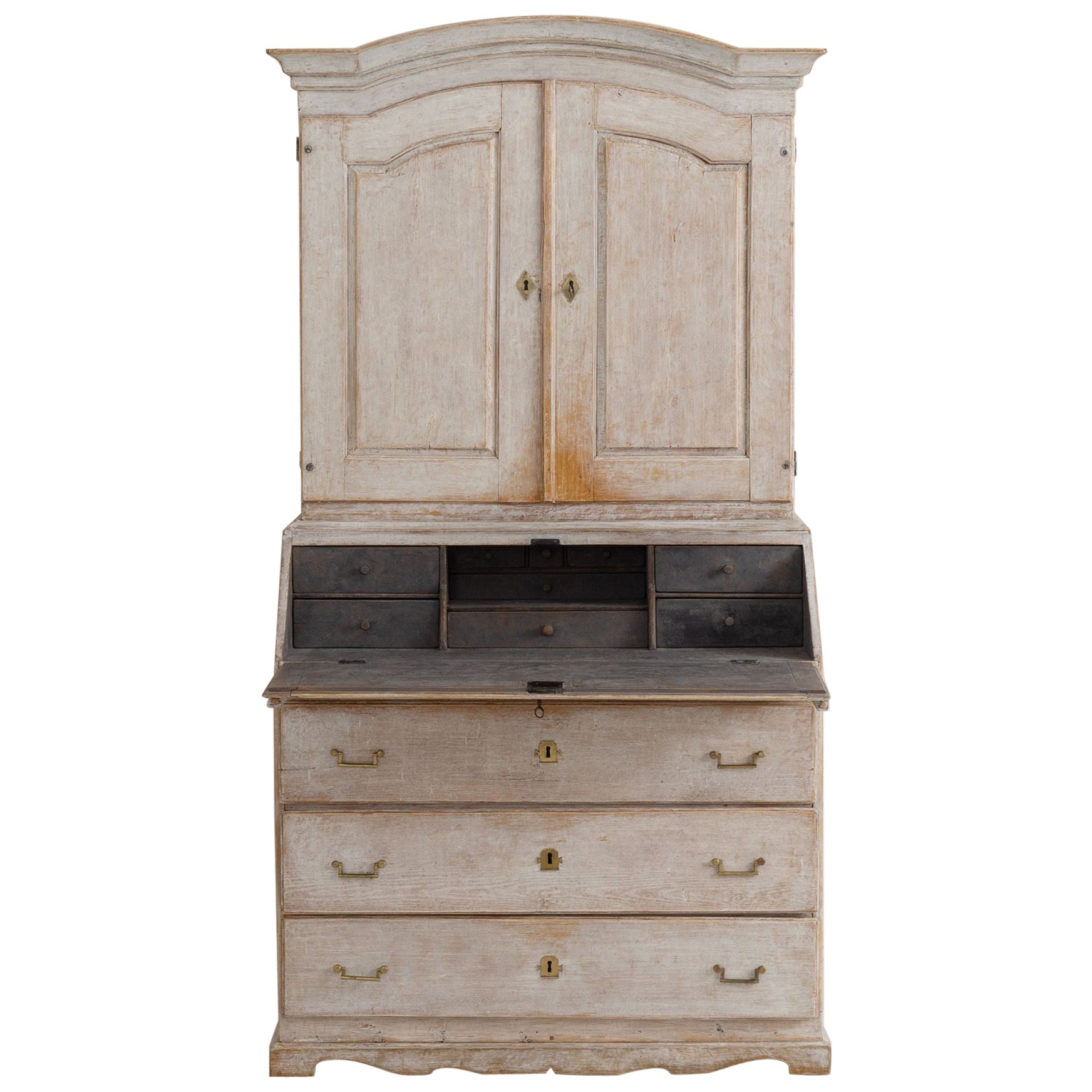 18th c. Swedish Early Gustavian Secretary with Library For Sale