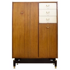 Armoire compacte du milieu du siècle dernier en étain de G Plan, années 1960