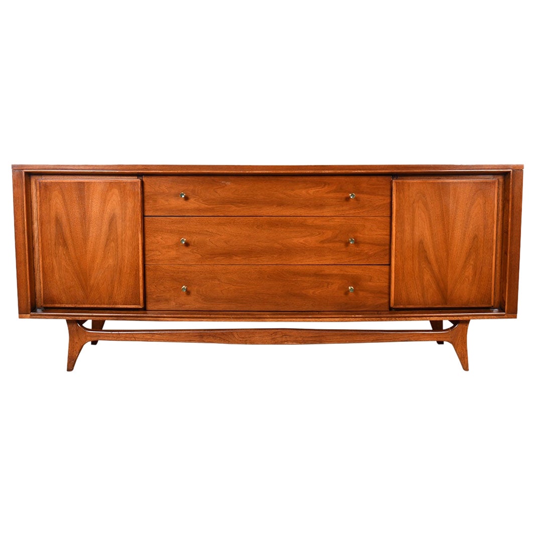 Mid-Century Modern Walnut Sideboard Dresser