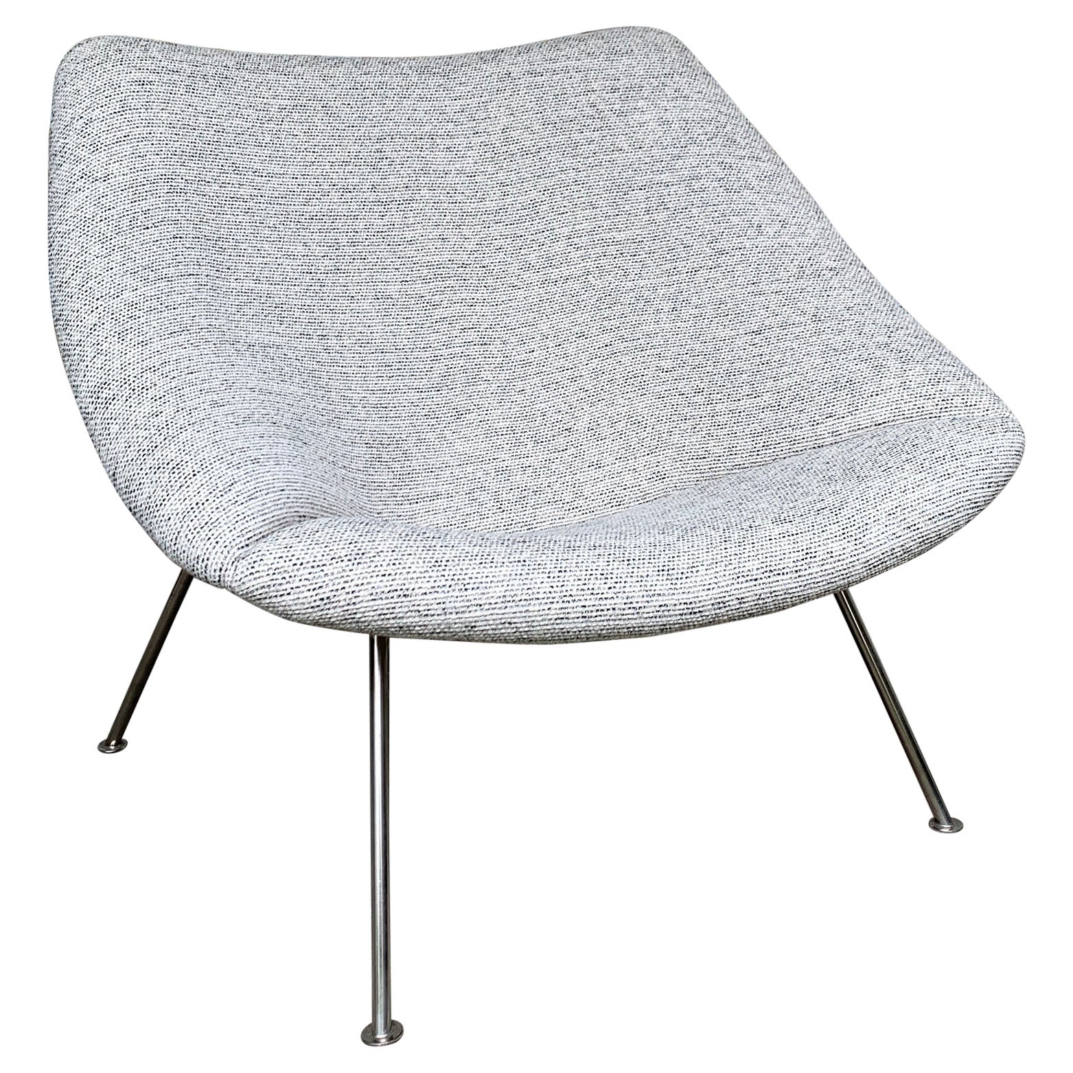 Vintage Oyster Chair by Pierre Paulin for Artifort, 1960s in Kvadrat Upholstery For Sale