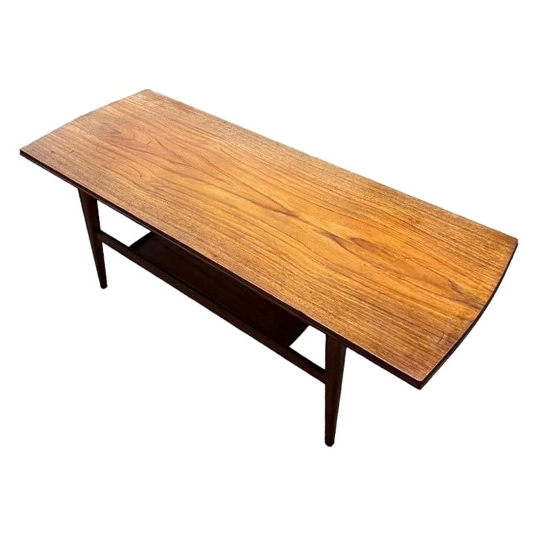 Vintage Mid Century Modern Coffee Table Stand with Shelf For Sale at