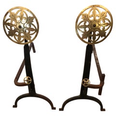 Gran par de candelabros vintage de hierro fundido y latón con motivo de rayo de sol