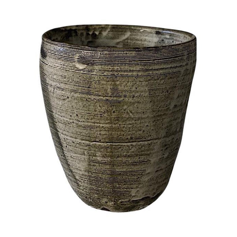 Vase artisanal n° 2 de Teppei Ono