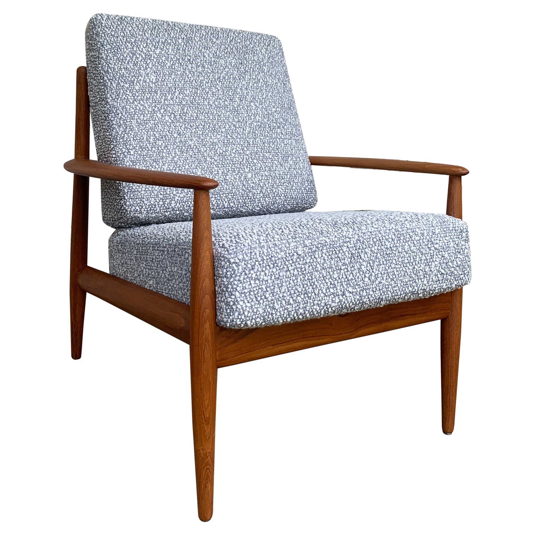 Lounge Chair 118 in Teak & Bouclé by Grete Jalk for France & Son, Denmark For Sale