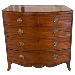 Antique George III Quality Figured Mahogany Bow Fronted Chest of 5 Drawers