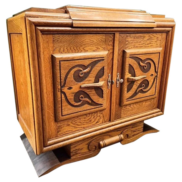Art Deco Oak Sideboard in the Style Charles Dudouyt. circa 1940/1950 For Sale