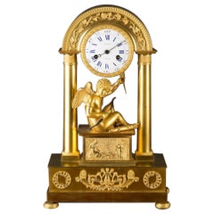 Reloj de chimenea Charles X de Ormolu de Mongin, París