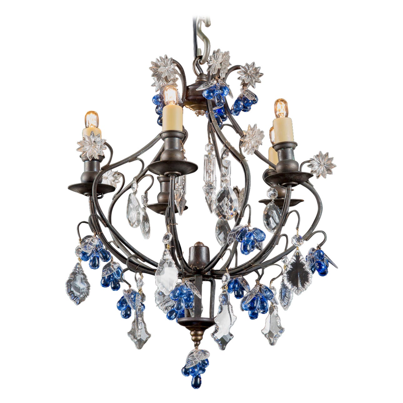 Louis XV Patinated Bronze Chandelier with Blue Grapes, Italian Mid-20th Century For Sale