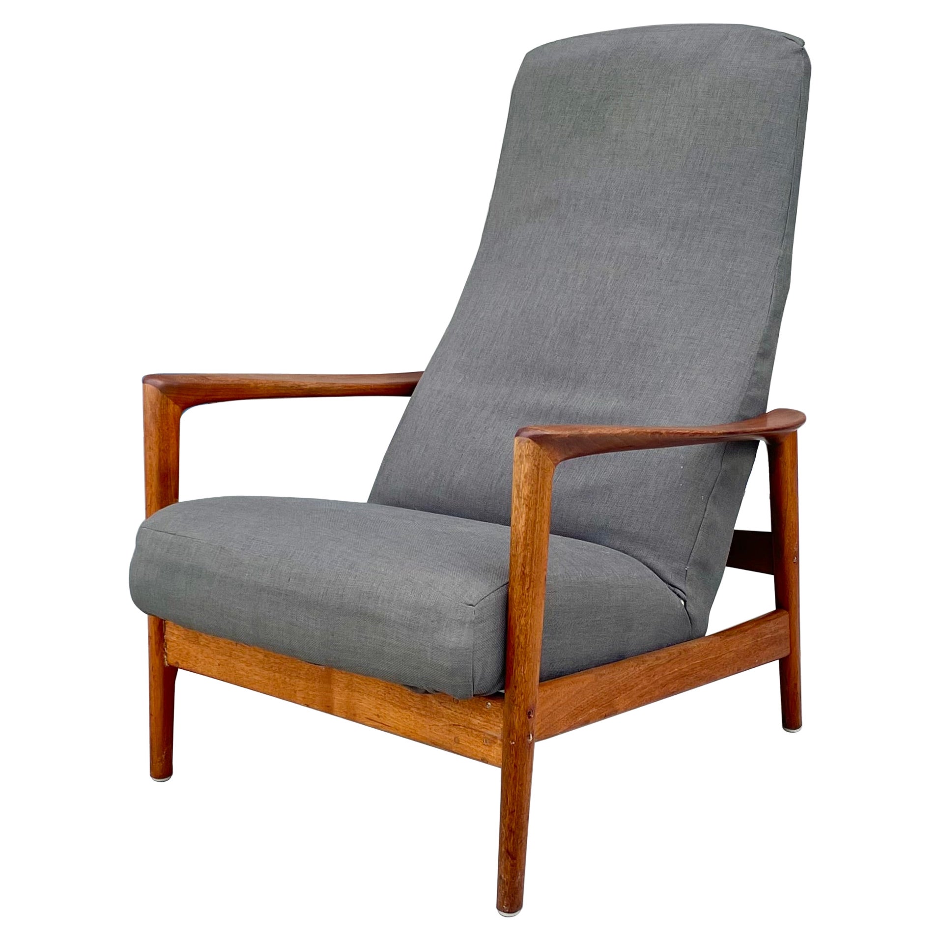 1960s Mid Century Walnut Recliner by Folke Ohlsson for Dux For Sale