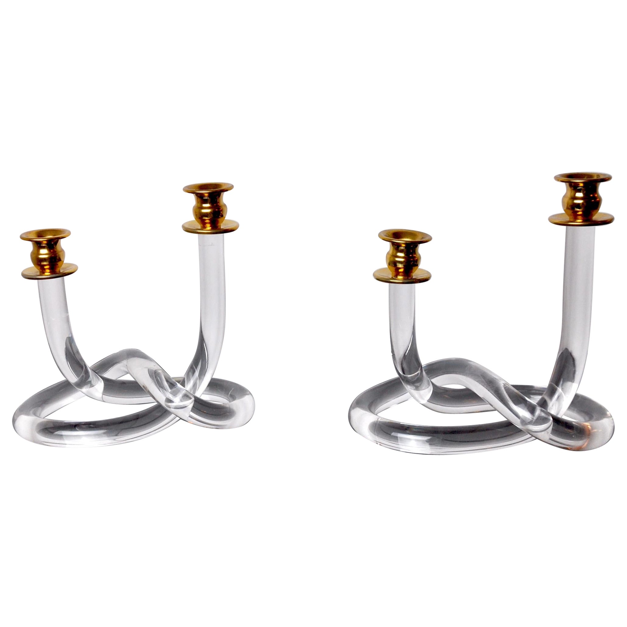 Pair of Pretzel Candlesticks by Dorothy Thorpe in Lucite, 1970 For Sale