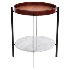 Table à baldaquin en cuir cognac, bois de teck et marbre de Carrare blanc par Ox Denmarq
