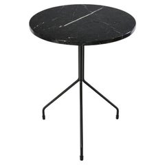 Table moyenne All For One en marbre Marquina noir par OxDenmarq