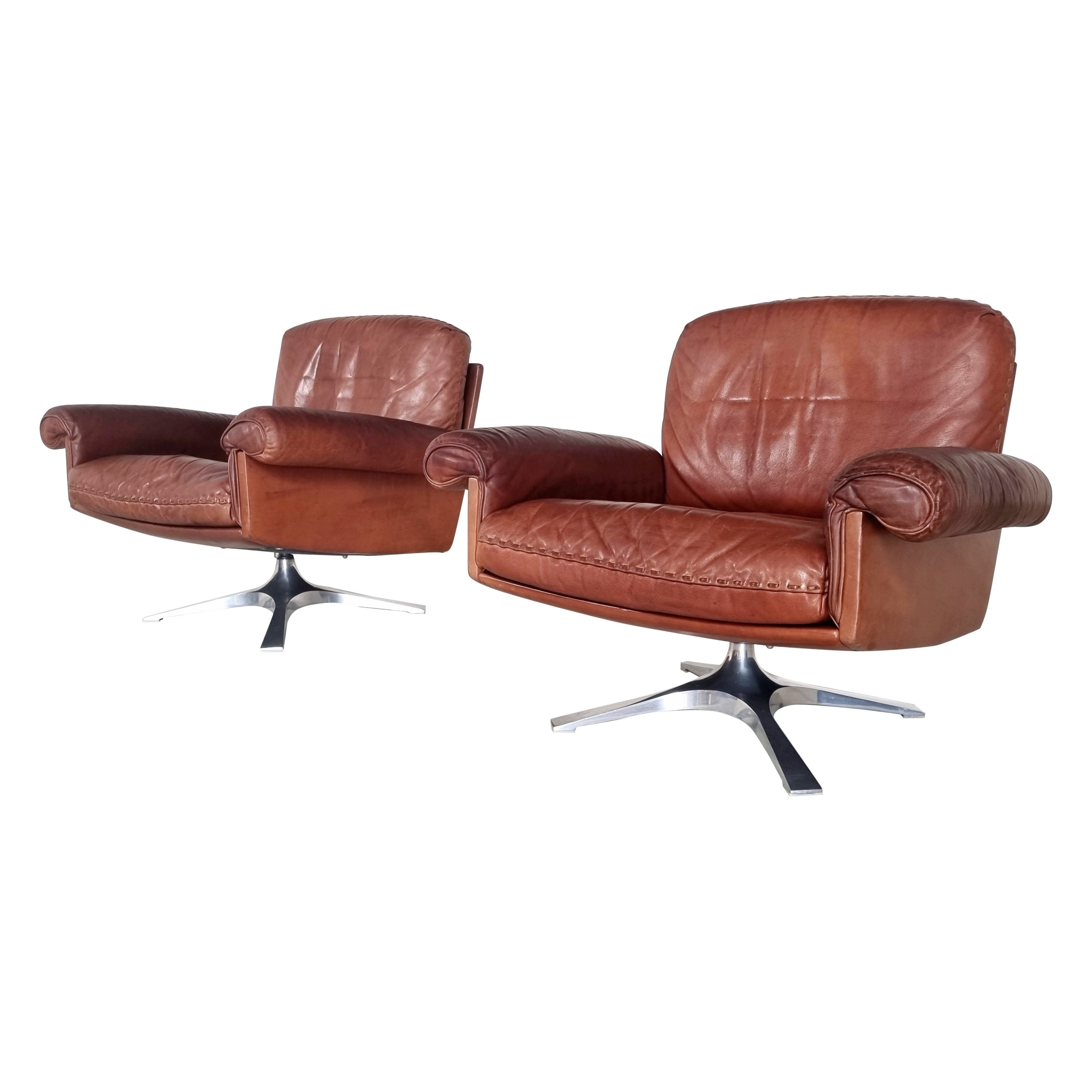 Set of 2 De Sede Ds-31 Swivel Lounge Chairs in Light Brown Leather, 1970s For Sale