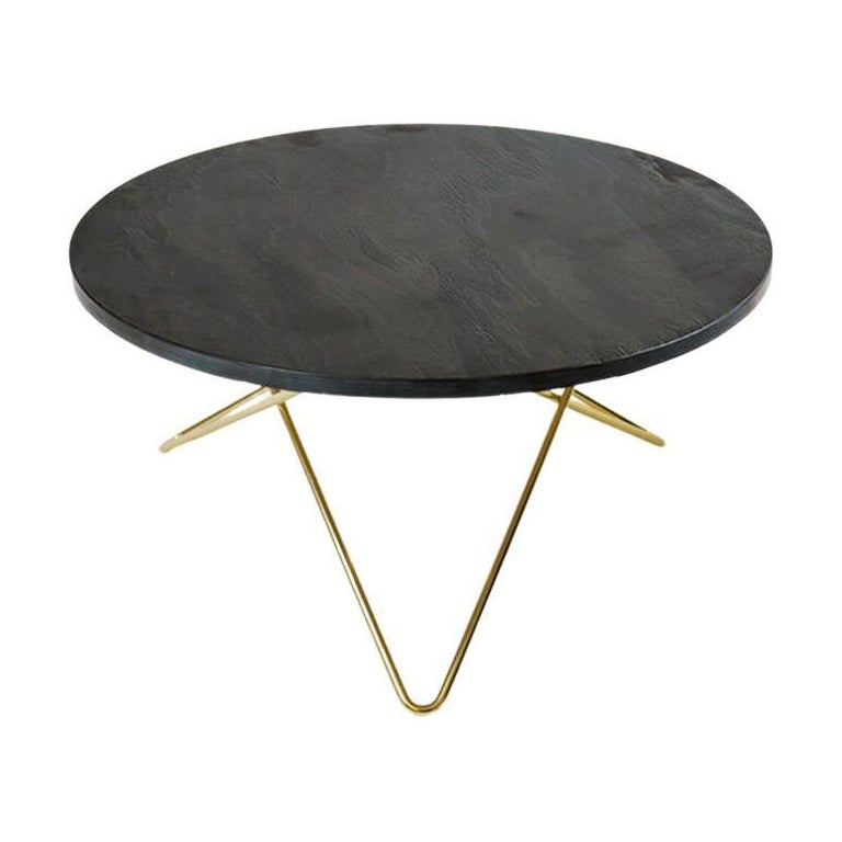 Tisch „O“ aus schwarzem Schiefer und Messing von OxDenmarq