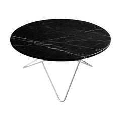 Table « O » en marbre noir Marquina et acier d'OxDenmarq