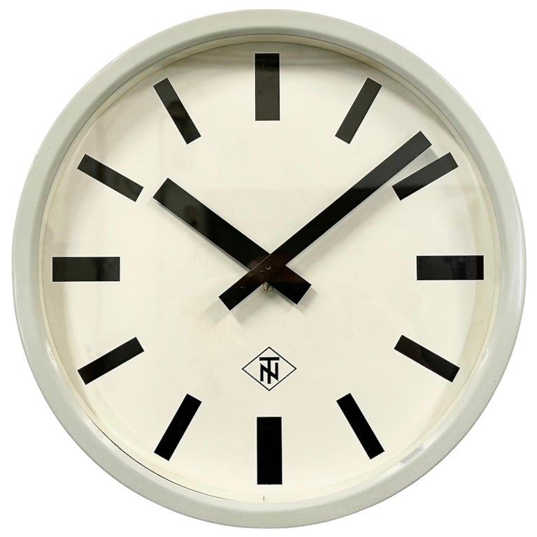 Grey Industrial Wall Clock from TN, 1960s For Sale at 1stDibs | 555 wall  clock, used benzing clock for sale, wall clock made in germany