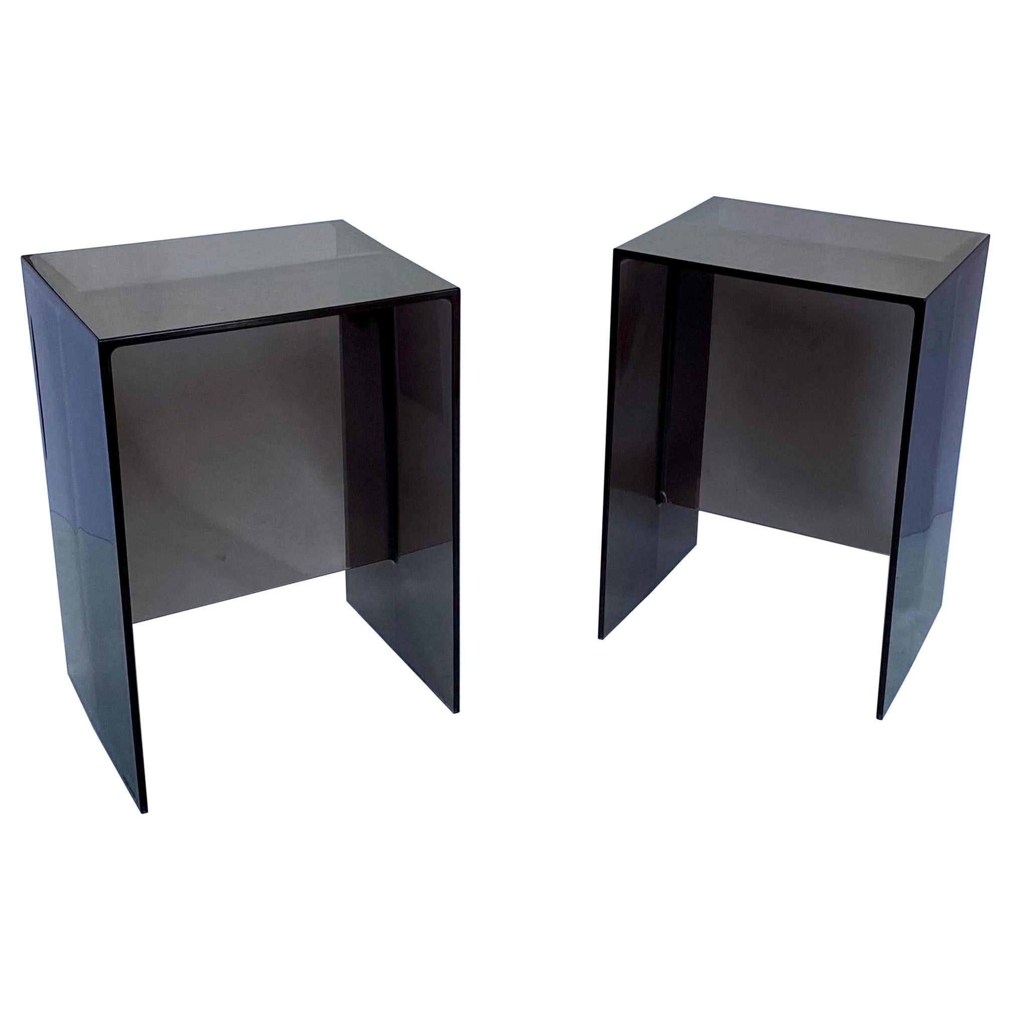 Kartell Max-Beam Modern Acrylic Side Tables by Ludovica + Roberto Palomb, Italy For Sale