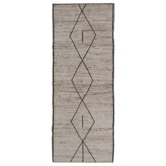 Tapis de course moderne et tribal  avec Sub-Geometric Diamond Design in Cream and Brown (motifs de diamants sub-géométriques en crème et en brun)