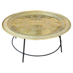 Table basse marocaine en laiton et fer